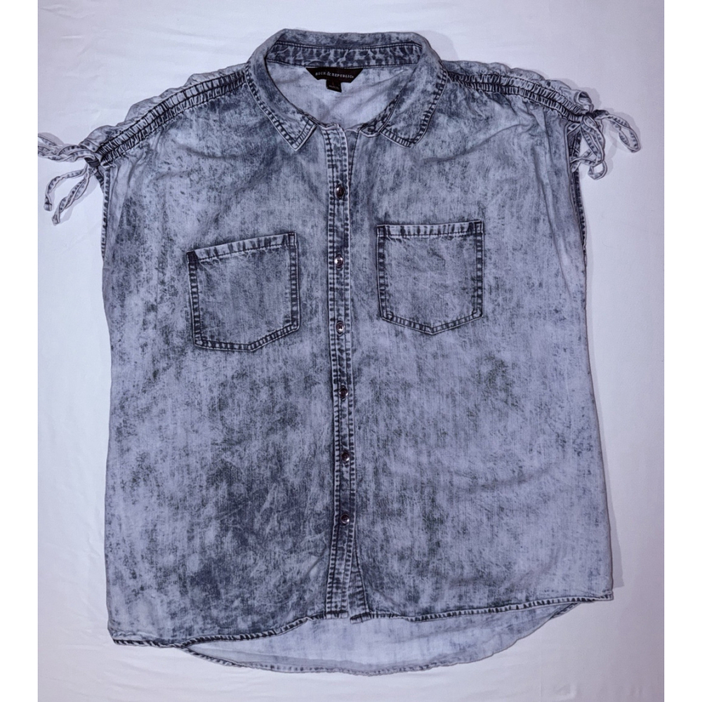 Rock & Republic Acid Wash Denim Sleeveless Top L Blue Tie Shoulder Lyocell Soft